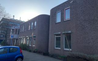 Opvang vluchtelingen in leegstaand pand