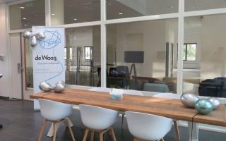De Waag Dordrecht deelt tijdens netwerkmarkt expertise met ketenpartners